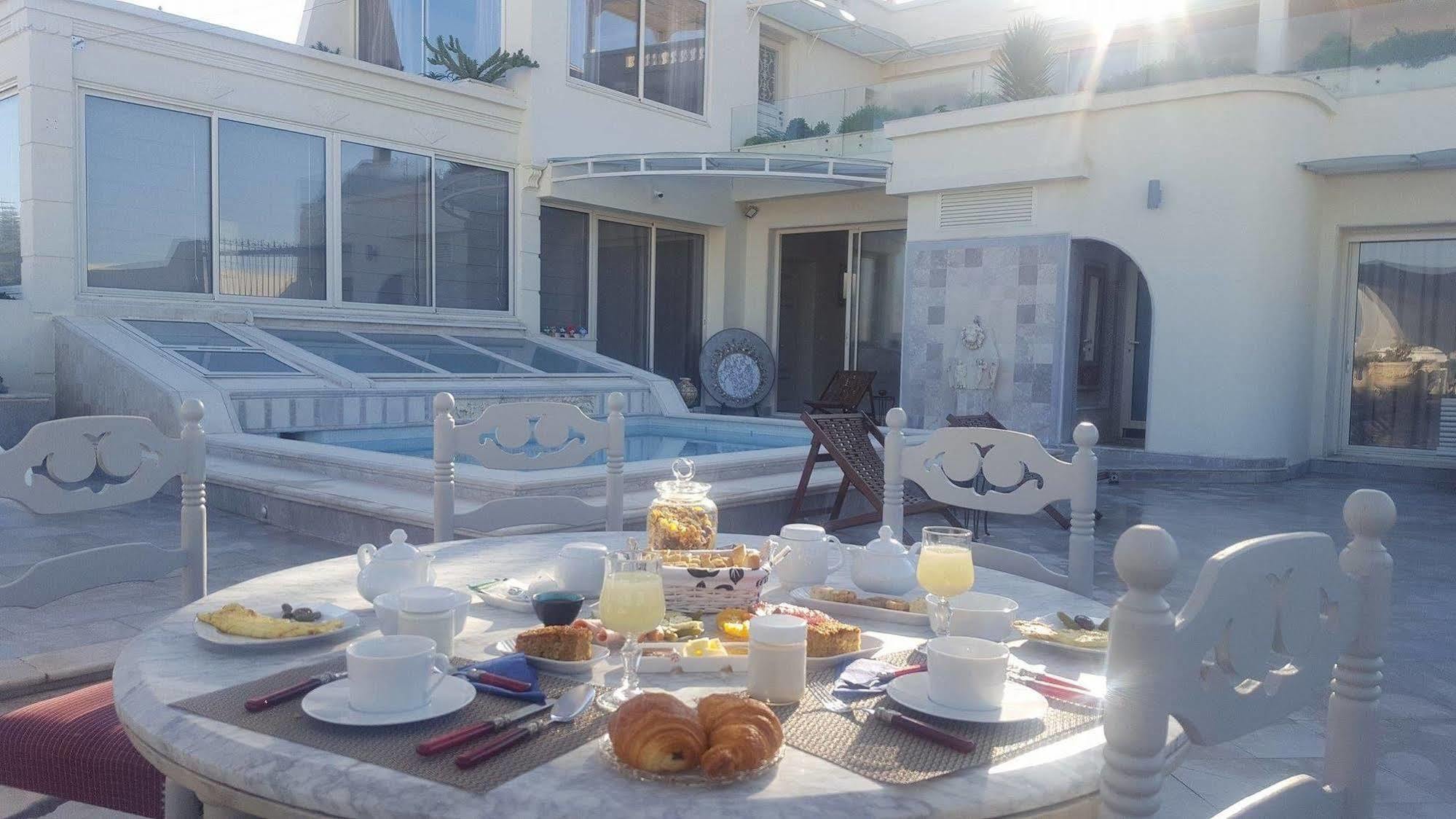 Maison D'Hotes Dar Ennassim La Marsa Exteriör bild